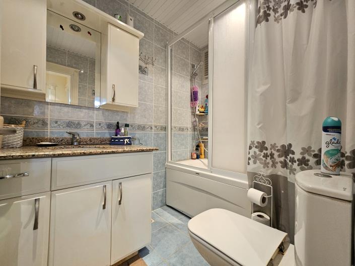 Image No.10-2 Bed Apartment for sale