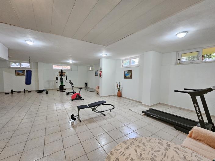 Image No.18-2 Bed Apartment for sale