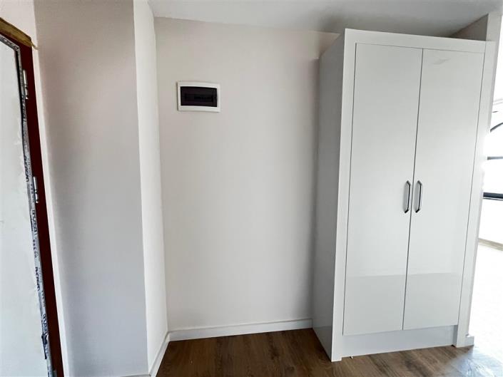 Image No.9-1 Bed Apartment for sale