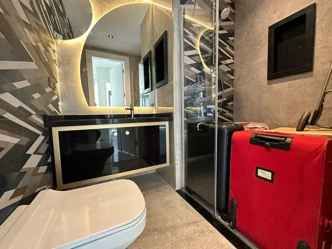 Image No.10-2 Bed Apartment for sale