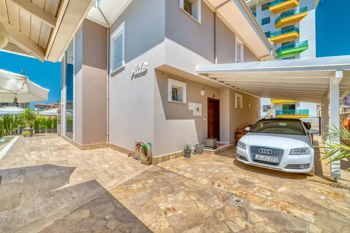 Image No.24-3 Bed Villa for sale