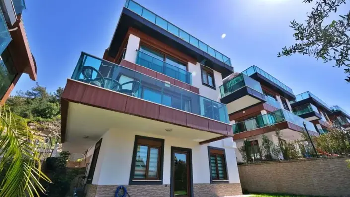 Image No.7-3 Bed Villa for sale