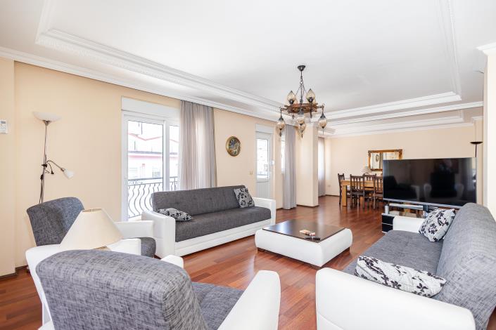 Image No.11-3 Bed Apartment for sale