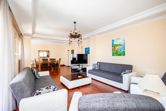 Image No.10-3 Bed Apartment for sale