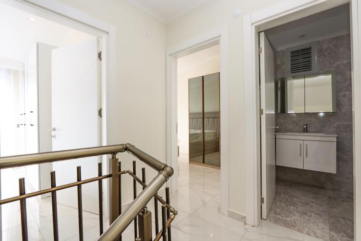 Image No.23-2 Bed Apartment for sale