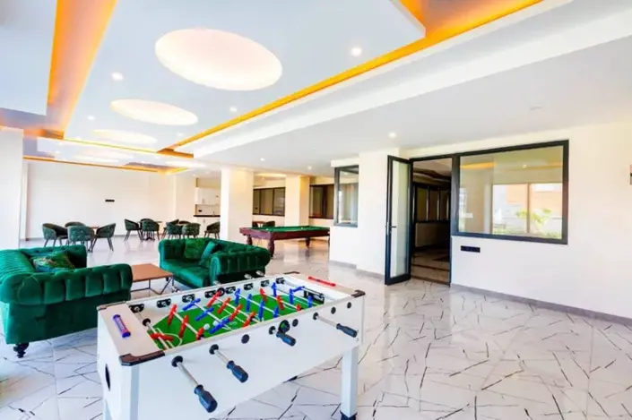 Image No.10-3 Bed Apartment for sale