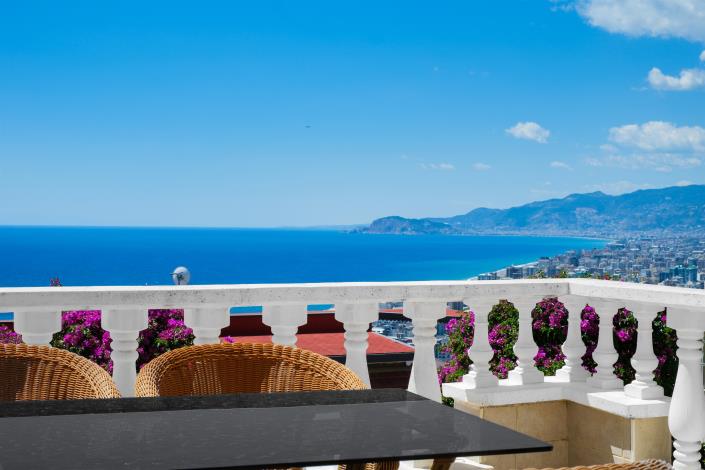Image No.1-4 Bed Villa for sale