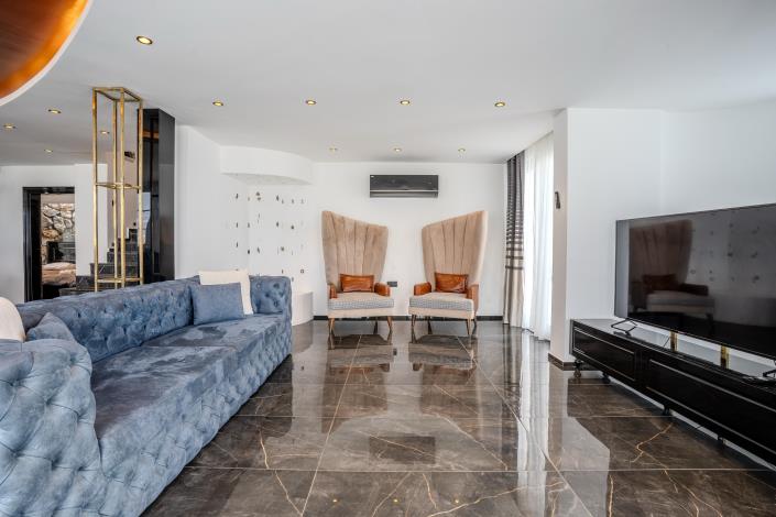 Image No.5-4 Bed Villa for sale