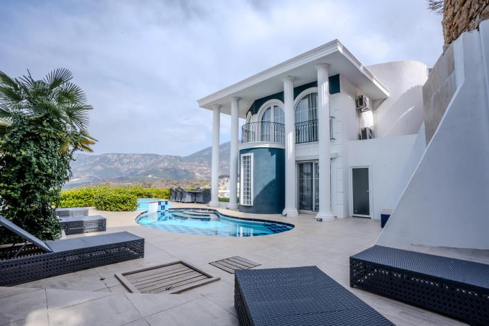 Image No.15-4 Bed Villa for sale