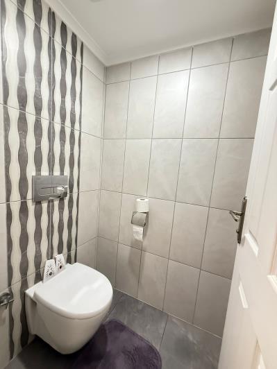 Image No.28-1 Bed Apartment for sale