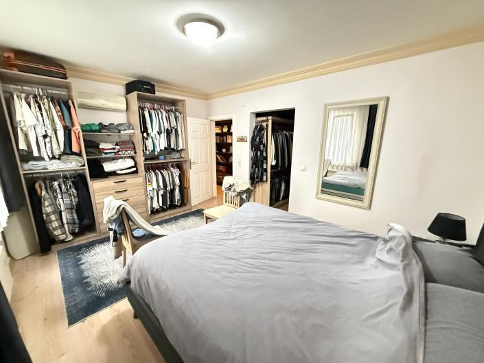 Image No.13-1 Bed Apartment for sale