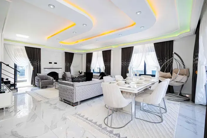 Image No.8-3 Bed Villa for sale