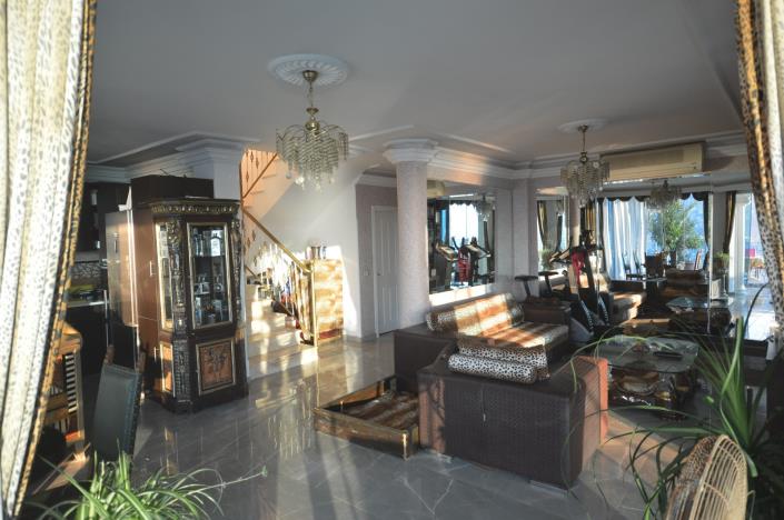 Image No.8-6 Bed Villa for sale