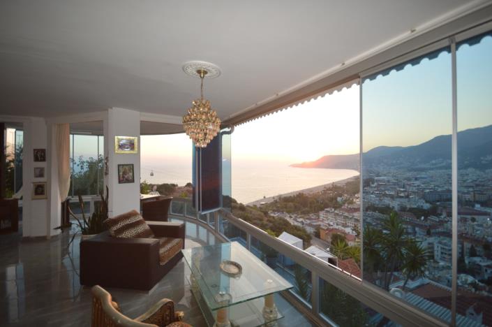 Image No.10-6 Bed Villa for sale