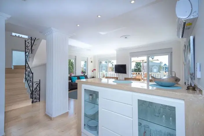 Image No.7-Villa de 4 chambres à vendre à Konakli