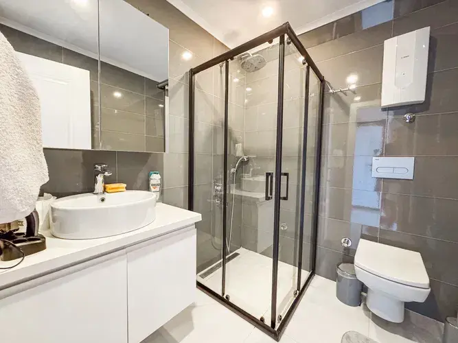 Image No.19-2 Bed Apartment for sale