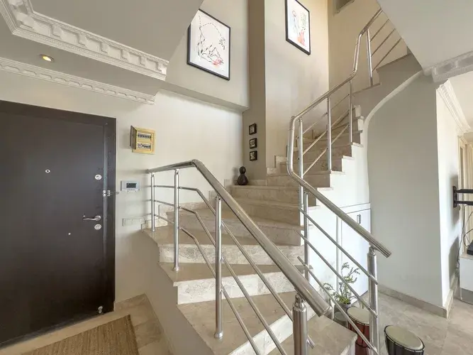 Image No.14-4 Bed Apartment for sale