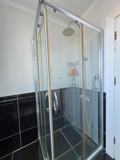 Image No.15-3 Bed Apartment for sale