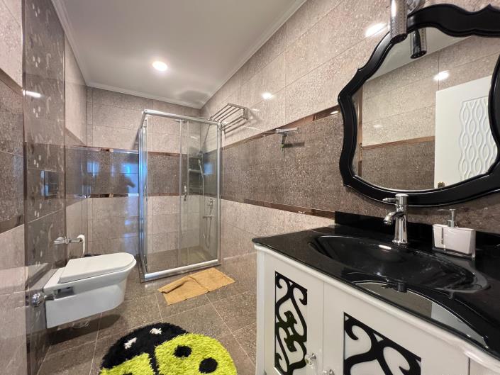 Image No.29-3 Bed Apartment for sale