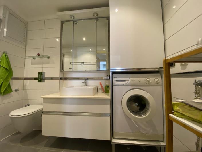 Image No.13-2 Bed Apartment for sale