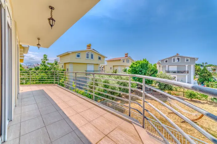 Image No.19-4 Bed Villa for sale