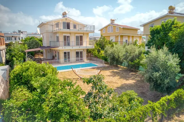 Image No.1-Villa de 4 chambres à vendre à Konakli