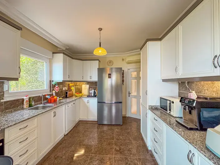 Image No.8-4 Bed Villa for sale