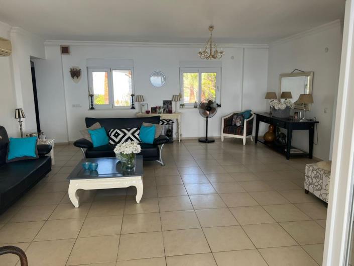 Image No.7-5 Bed Villa for sale