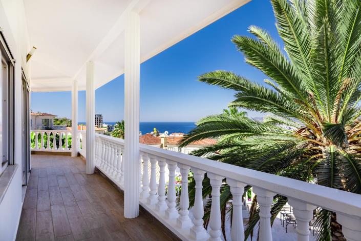 Image No.27-5 Bed Villa for sale