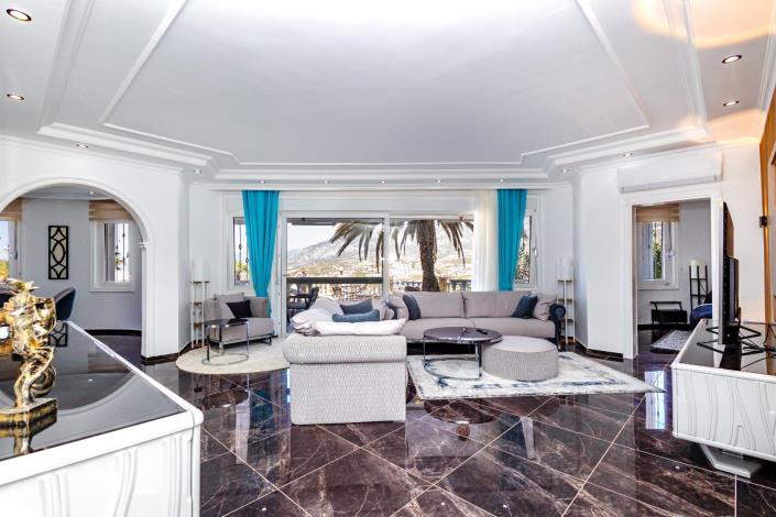 Image No.5-5 Bed Villa for sale