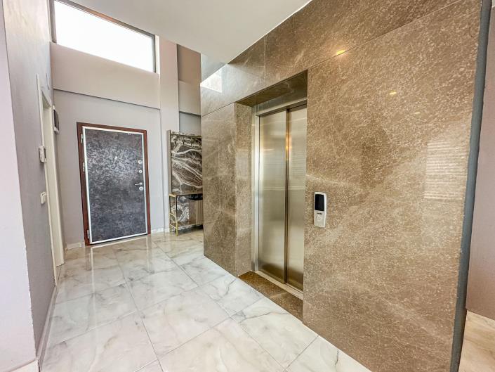 Image No.17-5 Bed Villa for sale