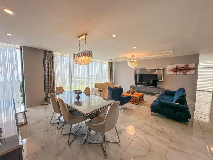 Image No.4-5 Bed Villa for sale