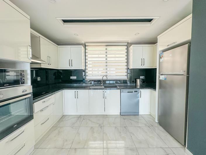 Image No.11-5 Bed Villa for sale