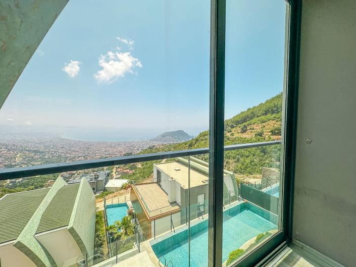 Image No.33-5 Bed Villa for sale