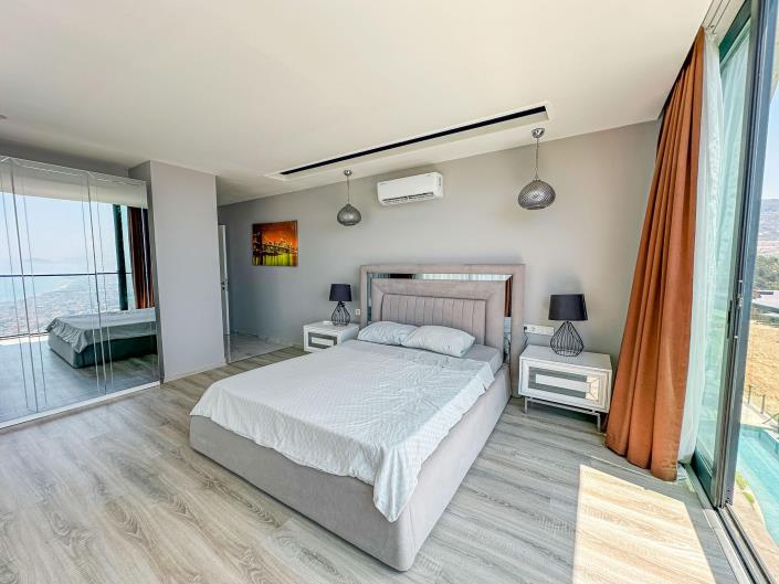 Image No.35-5 Bed Villa for sale