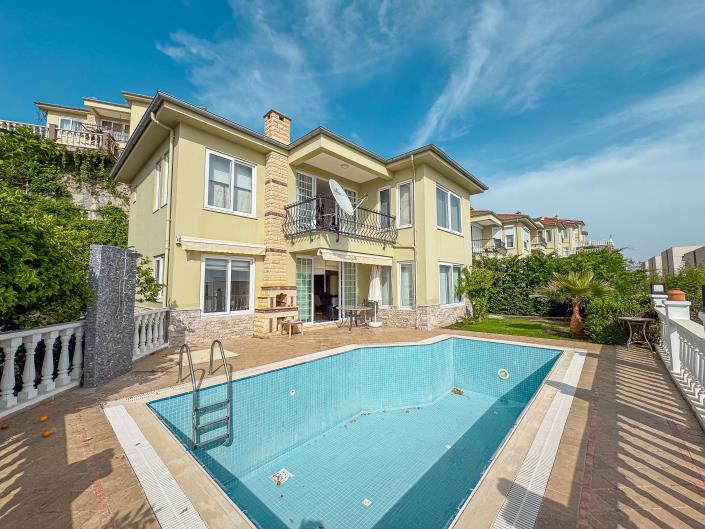 Image No.3-3 Bed Villa for sale