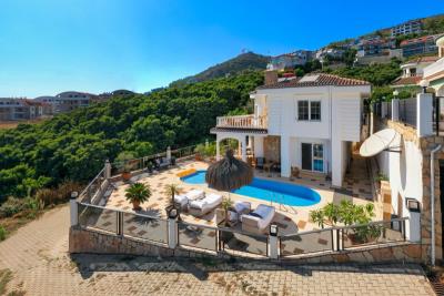 1 - Büyükhasbahçe, Villa