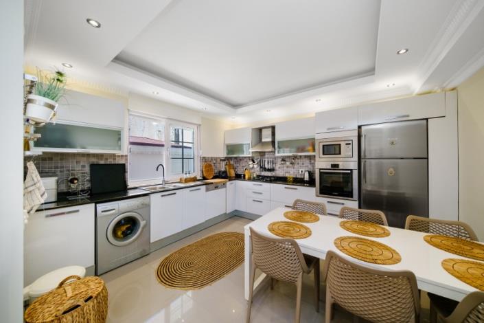 Image No.5-4 Bed Villa for sale