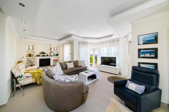 Image No.8-4 Bed Villa for sale