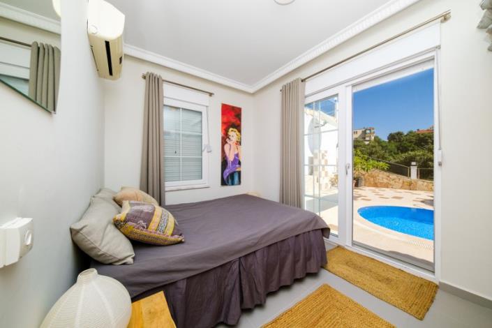 Image No.11-4 Bed Villa for sale