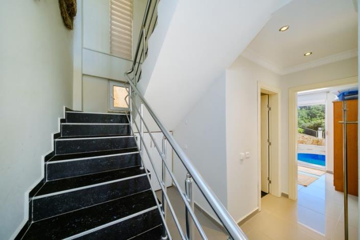 Image No.22-4 Bed Villa for sale