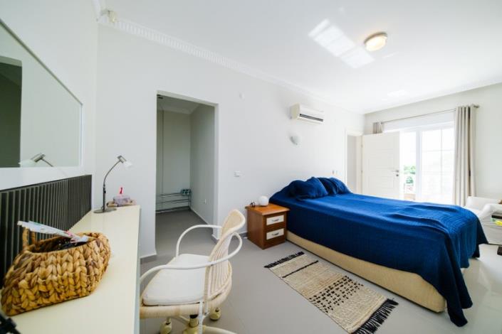 Image No.24-4 Bed Villa for sale