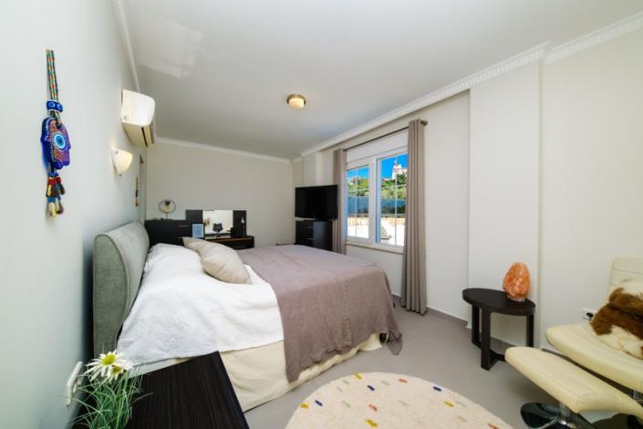 Image No.32-4 Bed Villa for sale