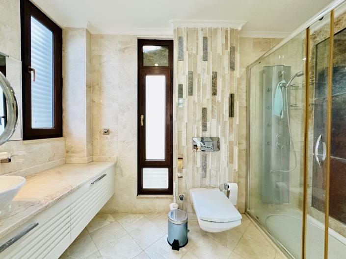 Image No.16-3 Bed Villa for sale