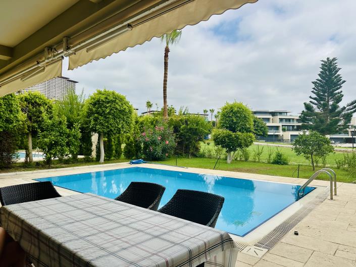 Image No.24-3 Bed Villa for sale