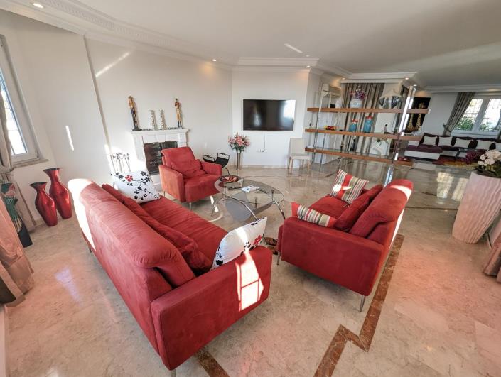 Image No.6-5 Bed Villa for sale