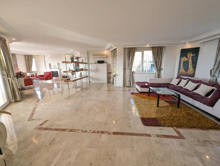 Image No.4-5 Bed Villa for sale