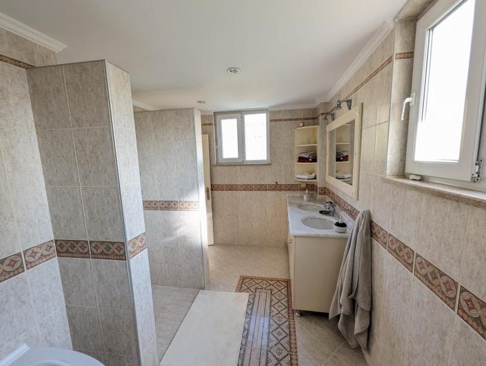 Image No.31-5 Bed Villa for sale