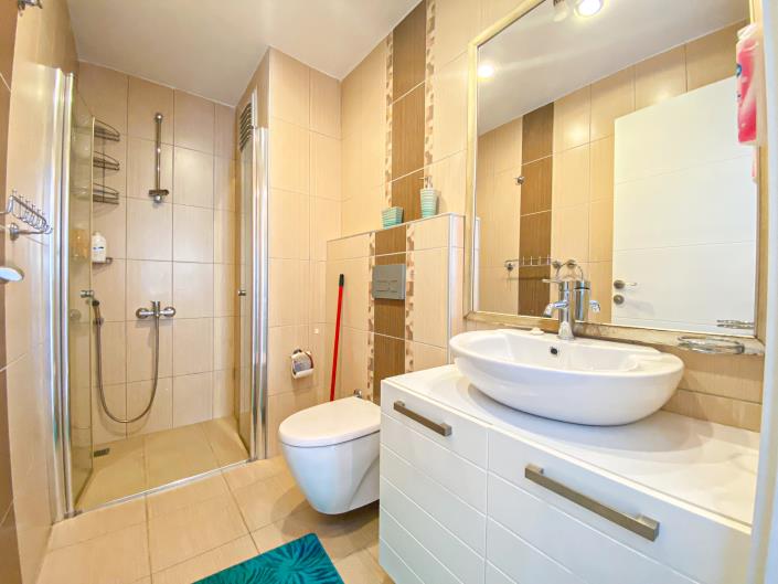 Image No.20-2 Bed Apartment for sale