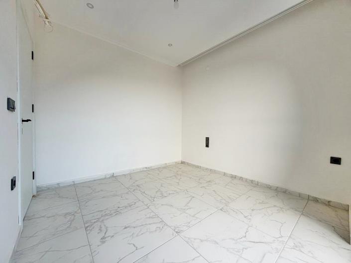 Image No.17-1 Bed Apartment for sale